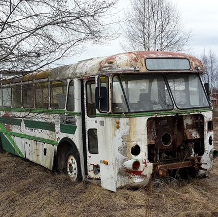 Riktigt så här illa däran var inte bussen som utgjorde möteslokal.