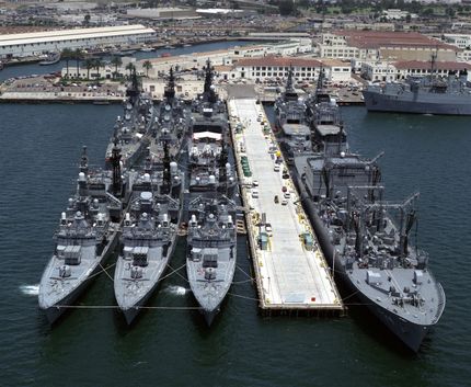 San Diego Naval Base. Den största marinbasen på västkusten.