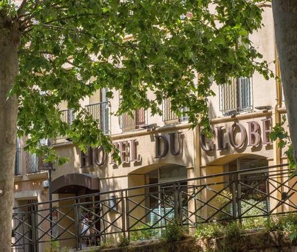 Ett alldeles utmärkt hotell i Aix. Nära centrum och gamla stan.