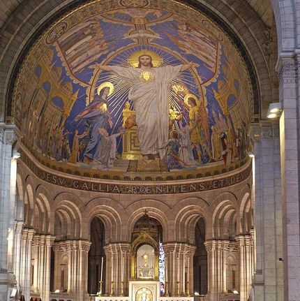 Den väldiga mosaiktavlan av Jesus.