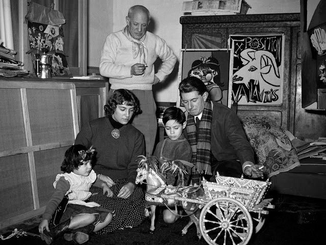 Picasso fick fira julen 1953 ihop med alla sina barn: Paloma, Maya, Claude och Paulo.