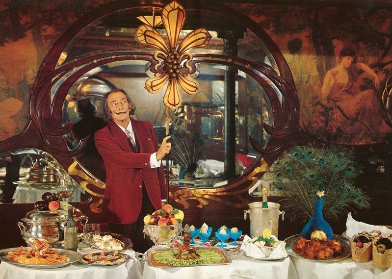 Dalí bjuder på surrealistiska delikatesser i sin kokbok 1973.