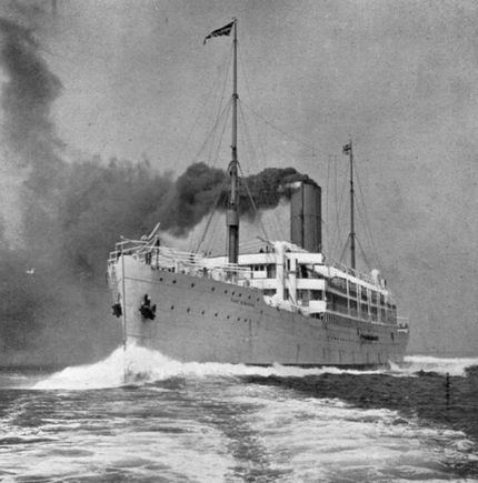 RMS Tahiti på Söderhavet (Stilla havet). Hon råkade ut för skeppsbrott och sjönk några månade efter det att Matisse hade rest med henne.