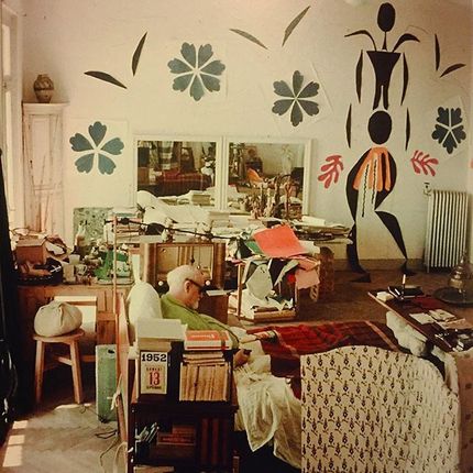 Matisse i sin ateljé på Hotel Regina 1952.