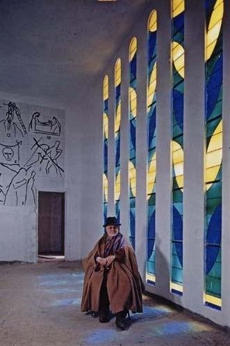 En nöjd Matisse efter sitt arbete med kapellet, som invigdes den 25 juni 1951.