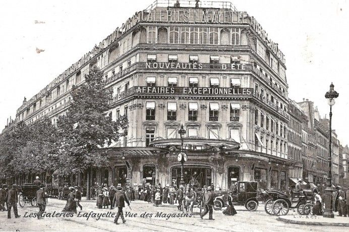 Varuhus och gallerior som Lafayette lockade till sig den moderna kvinnan i Paris under den glädjerika och skamlösa perioden La Belle Epoque innan det första världskriget.