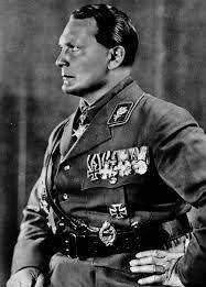 Den högt uppsatte nazistledaren Herman Göring var gift med en svägerska till Eric von Rosen, som han hade stort inflytande på.